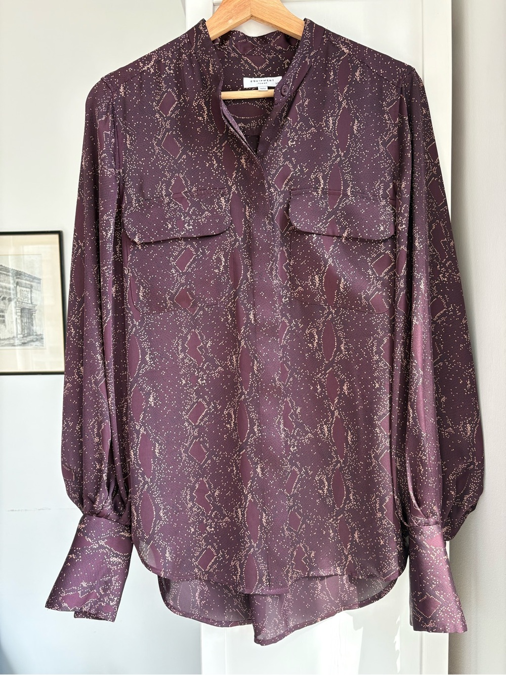 Equipment Signature SilkySnake Print Blouse Small Burgundy Long Sleeve - Picture 3 of 12